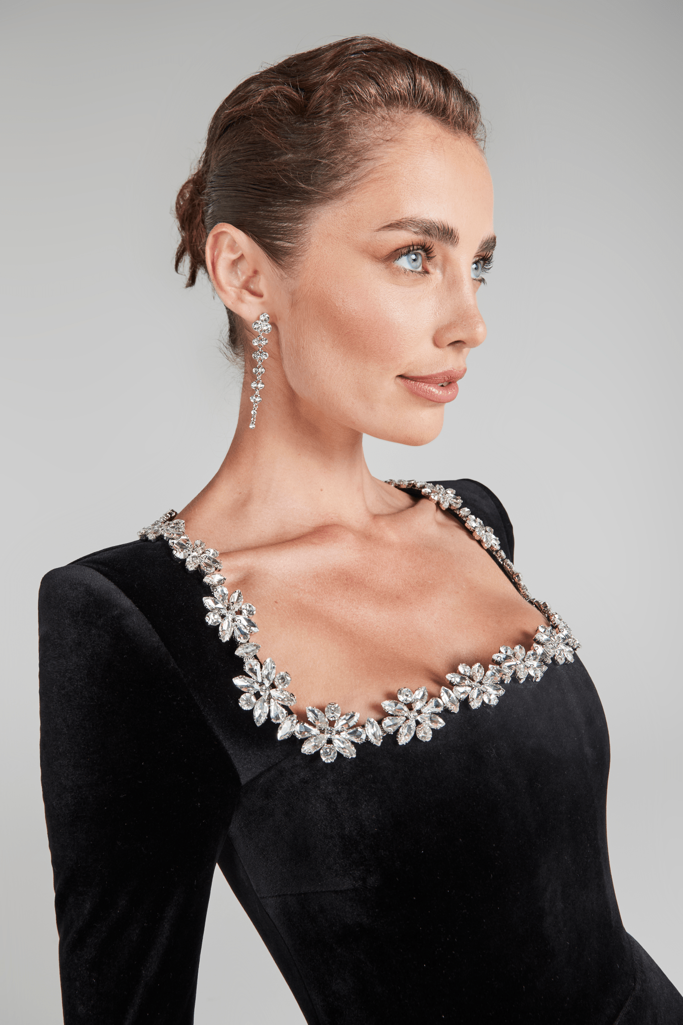 Kimberly Juhlamekko Musta - Ironwear